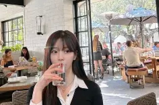 二字功夫巨星老婆出轨风波升级！网友再扒蛛丝马迹男小三引争议