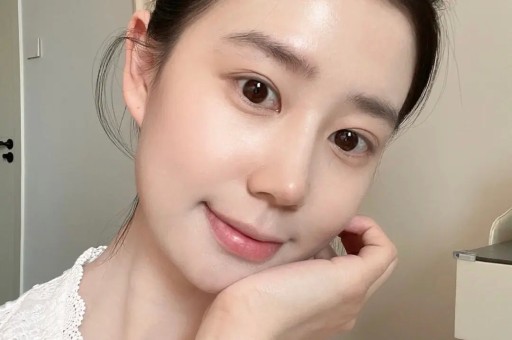陈小春出轨被对方公之于众还牵扯出多名男明星她不怕被封杀吗